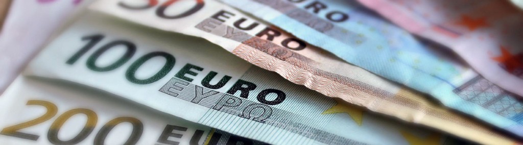 banknotes-g6c949f1aa-pixabay-martaposemuckel-1440.jpg