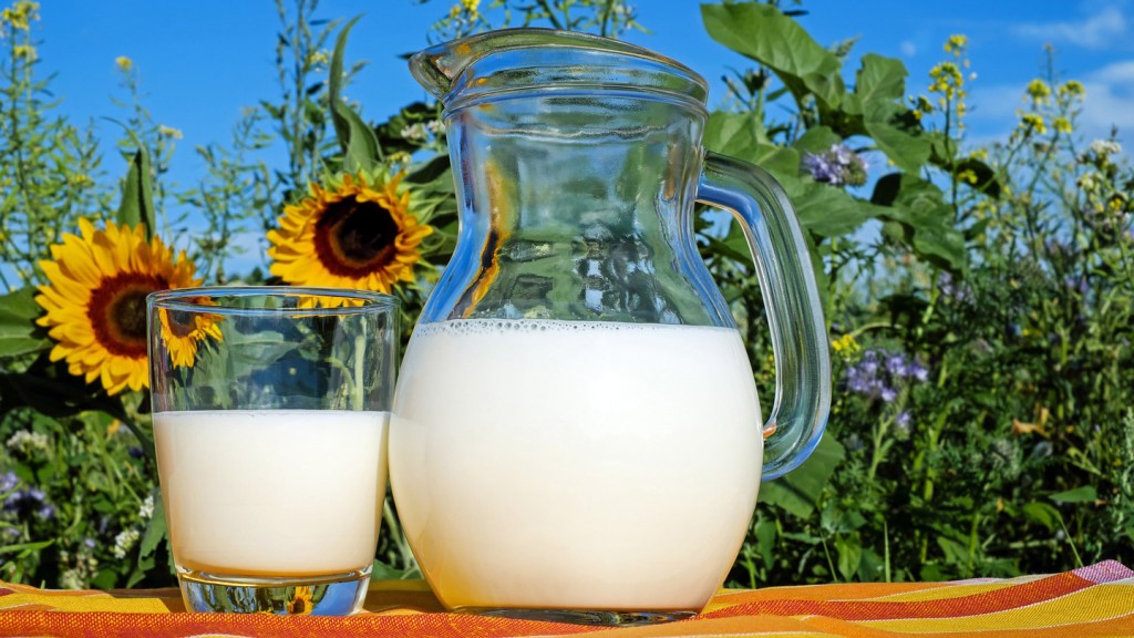 milk-2474993-pixabay-Couleur-1440x810.jpg