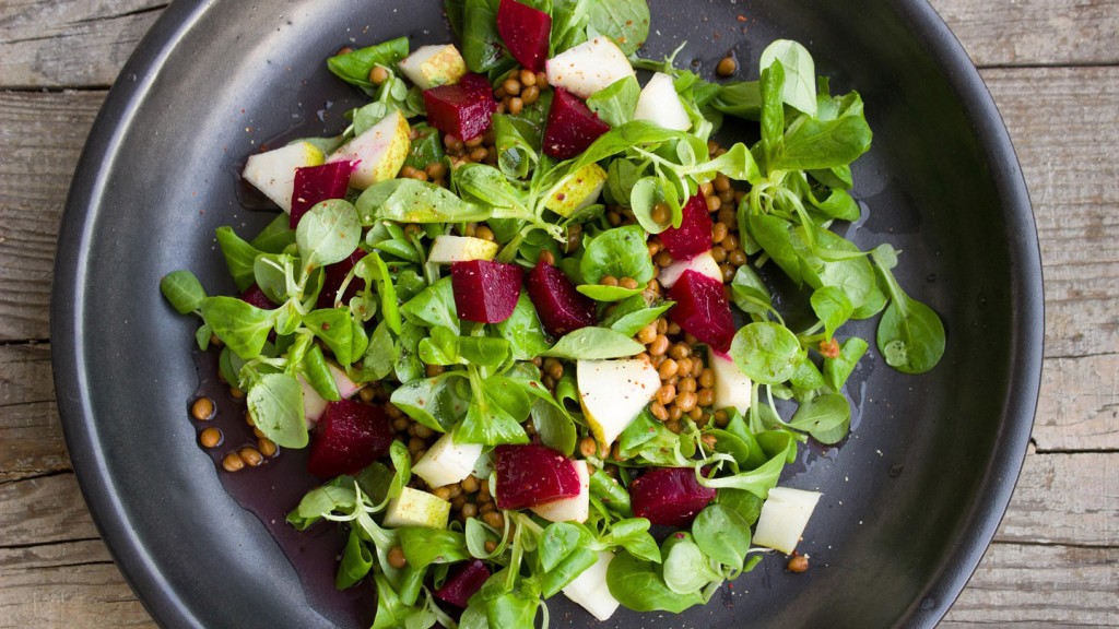 salad-1786327-pixabay-Bernadette-Wurzinger-1440x810.jpg