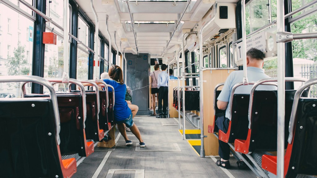 city-bus-europe-freestocks-YYsvB-xlOVI-unsplash-1440x810.jpg